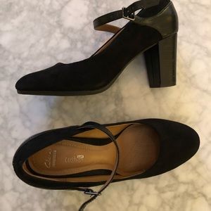 Size 10 Black Suede Heels